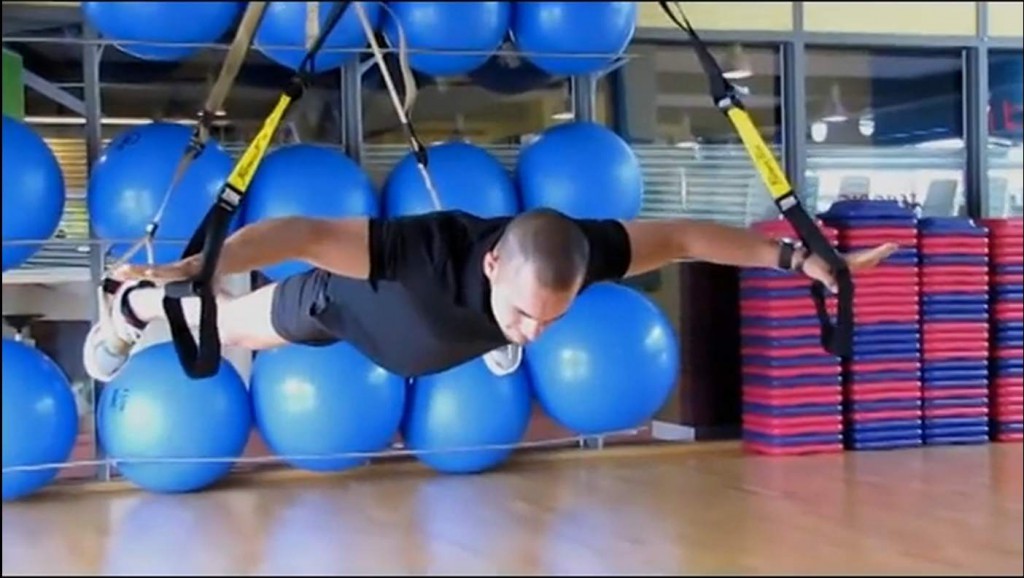 Morderczy zestaw ćwiczeń na TRX 1 ruben