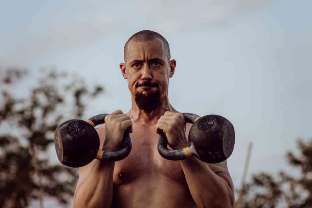 Kompleksy kettlowe na dwa odważniki kettlebells