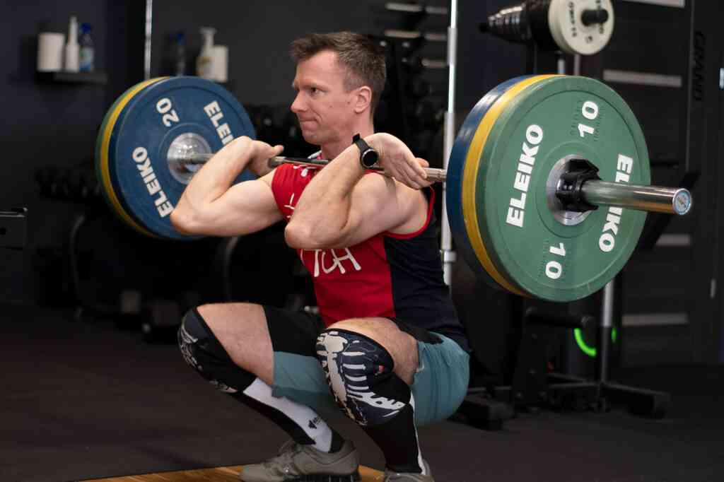 Front squat - przysiad ze sztangą z przodu