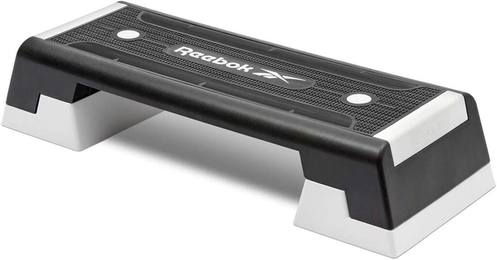 Styczniowe promocje: buty sportowe i akcesoria treningowe 3 step reebok - promocja