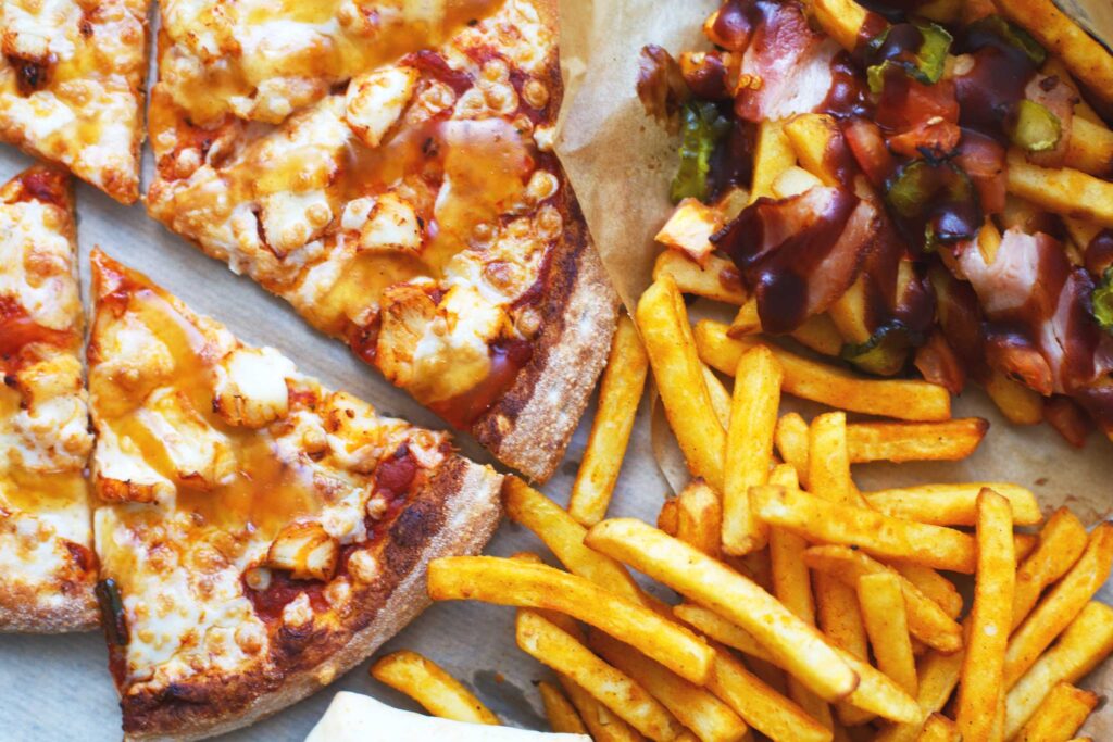 Wpływ żywienia na efekty w treningu siłowym 3 pizza i frytki