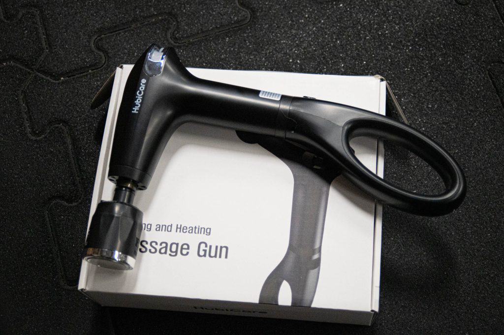 Pistolet do masażu HubiCare z głowicą ciepło/zimno: test 1 hubicare massage gun - pistolet do masażu