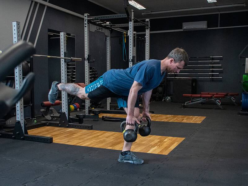 trening siłowy vs rozciąganie