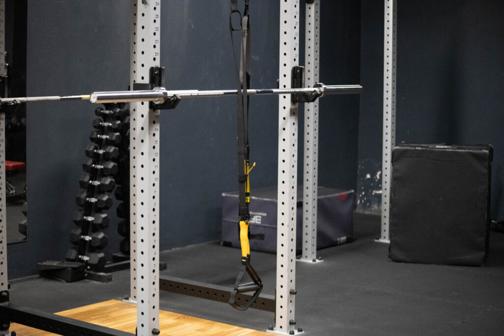 Test: Rebel Active TRX P3-3 – tanie taśmy do treningu w podwieszeniu 2 rebel active trx p3-3 w moim studiu