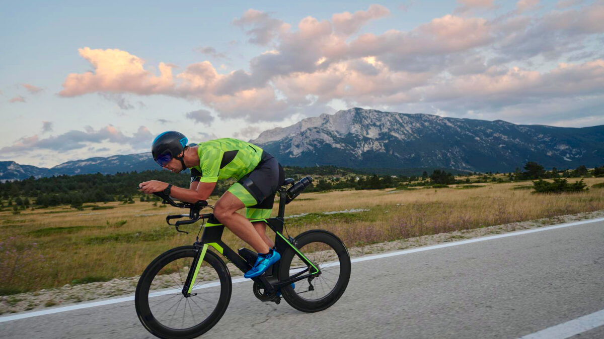 Rower triathlonowy kontra szosowy: czym się różnią i komu opłaca się czasówka 1 rower czasowy - triathlon
